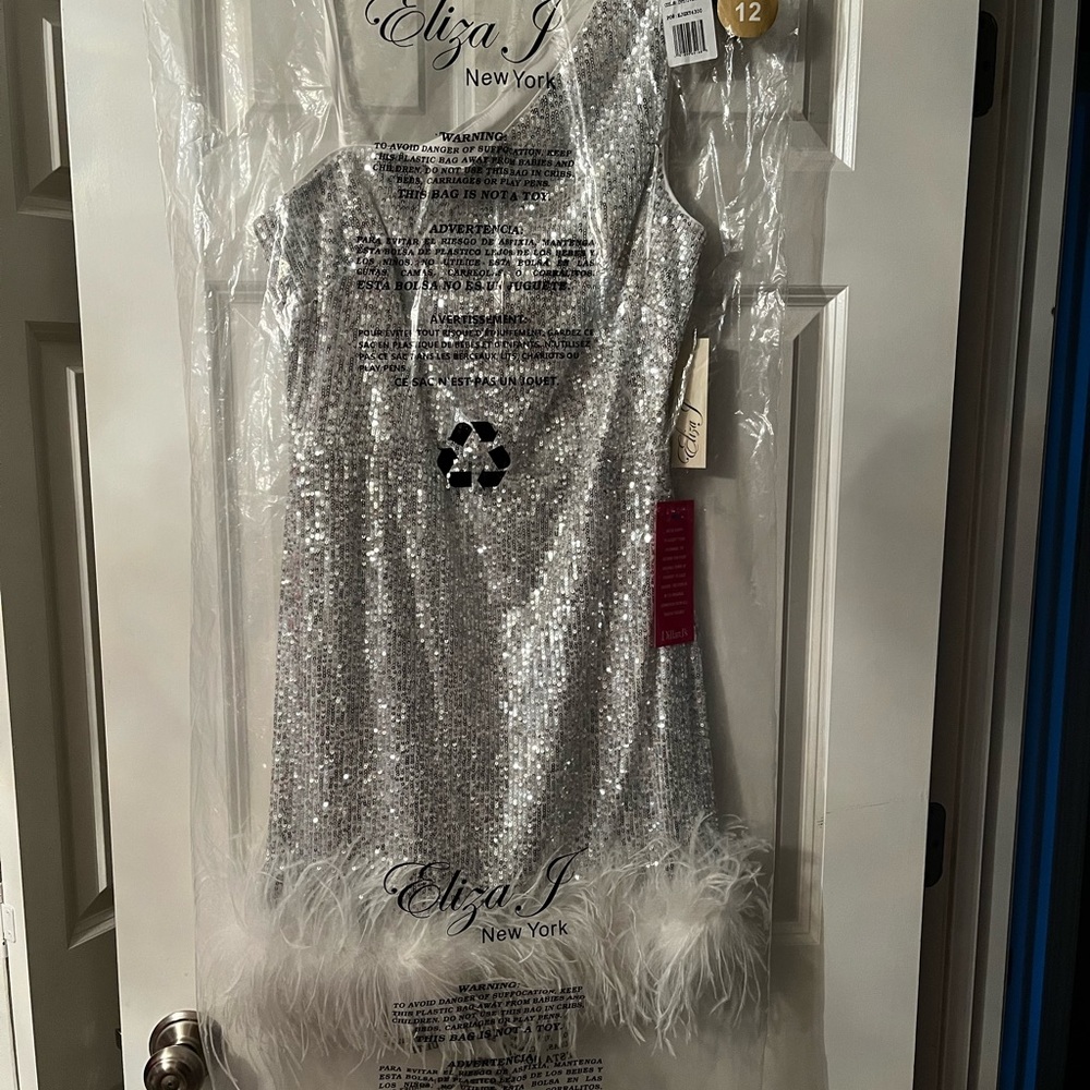 Eliza J Silver Sequin One Shoulder Dress - Picture 3 of 4